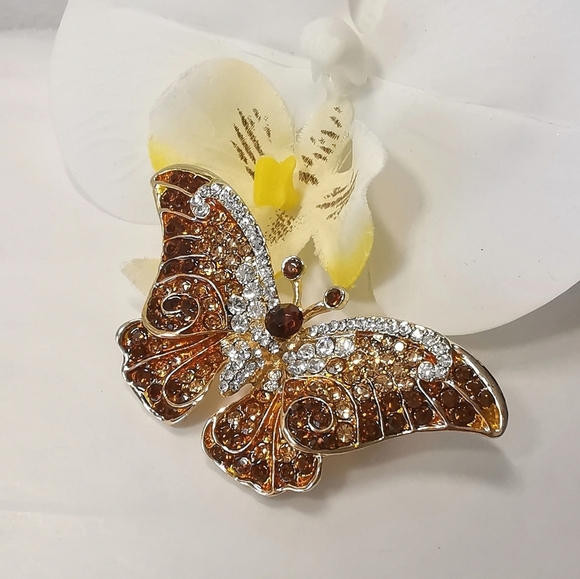 ES Jewelry - Topaz Crystal butterfly brooch pin in gold tone 🆕